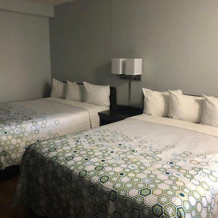 Days Inn By Wyndham Indianapolis South Экстерьер фото